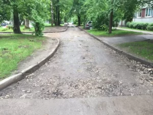 IEKŠPAGALMA ASFALTĒŠANA. MASKAVAS IELA 291